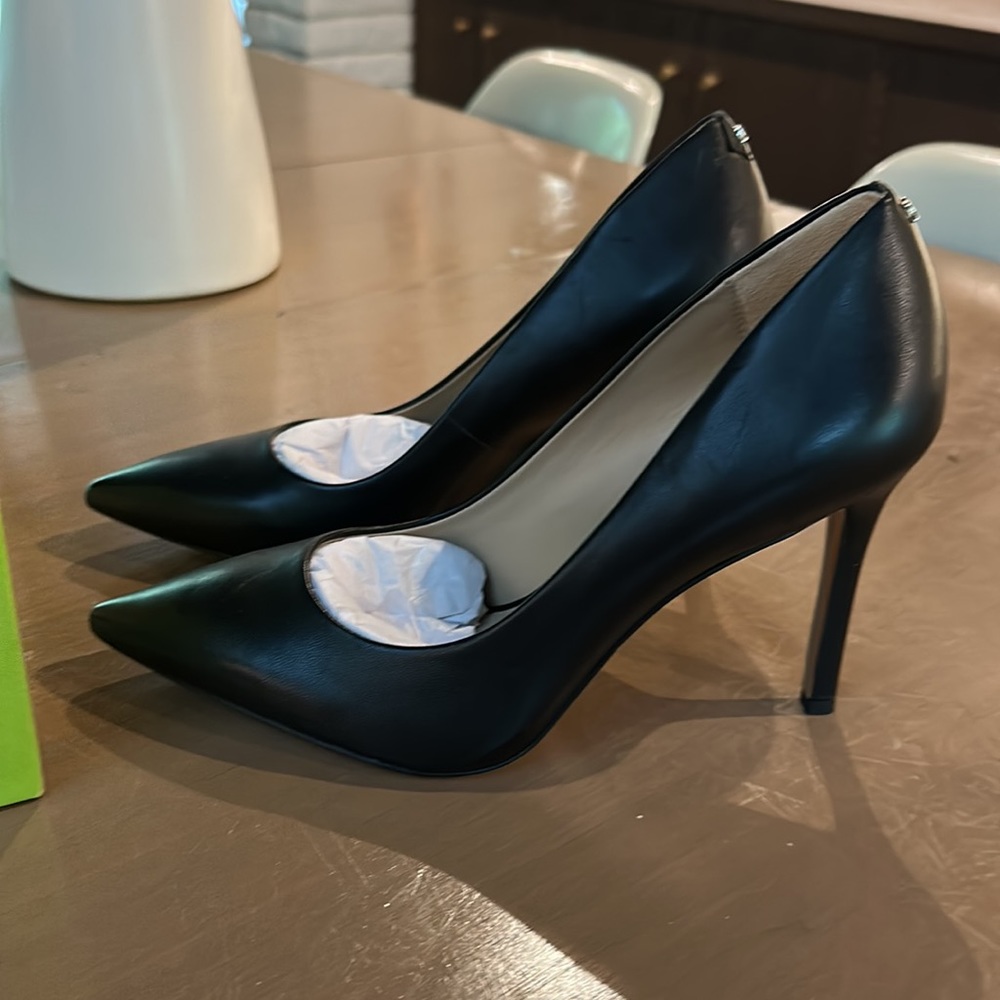 New Sam Edelman Hazel Black Leather Pumps 38
